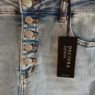 Decjuba Womens  Size 12 Slim Fit Button Front Jeans