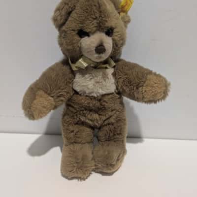 Steiffs 1980s cozy teddy