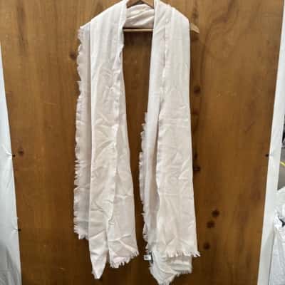 Country Road Cream Wool Scarf With Ruffle Edge 