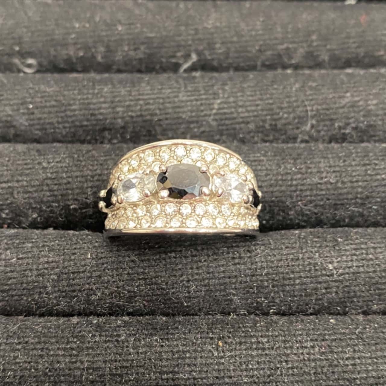 18K RGP Womens Sliver Ring With Gems (s)