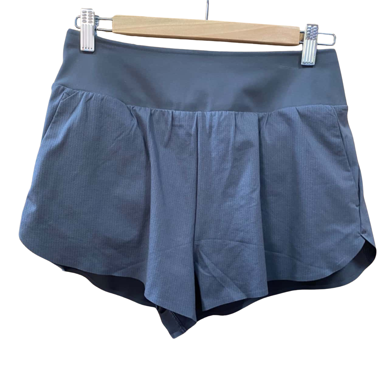 Uniqlo Grey Active Shorts Size M(s)