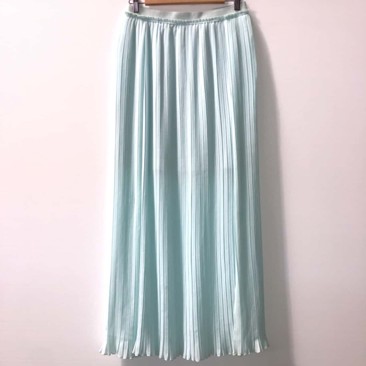 pleated long skirts