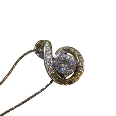  Womens S/Silver Pendant with diamantes on Show Chain