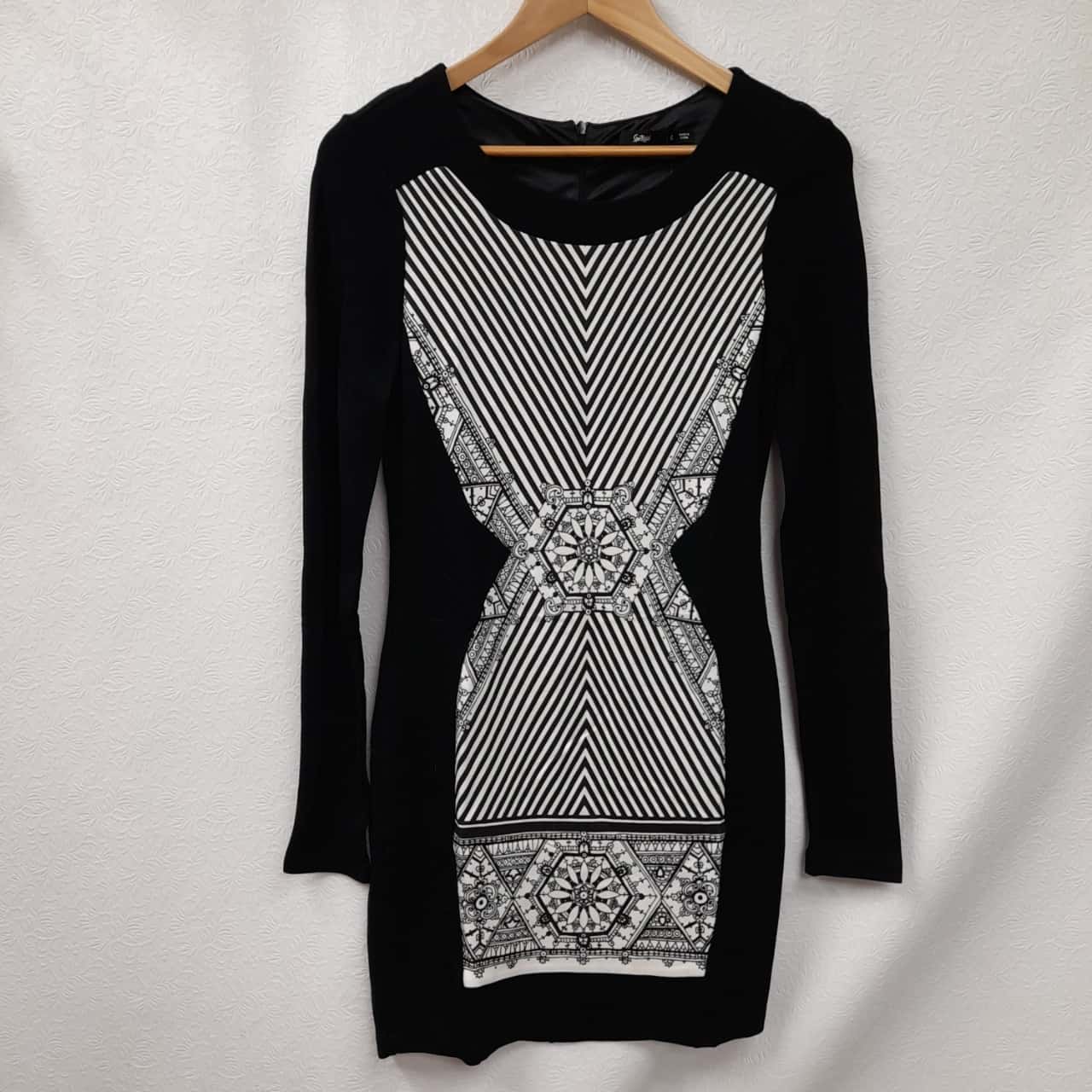 BNWT Sportsgirl Size S Black /White Pattern Dress