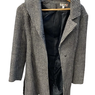  Womens  long coat Size 10 Black  / White 