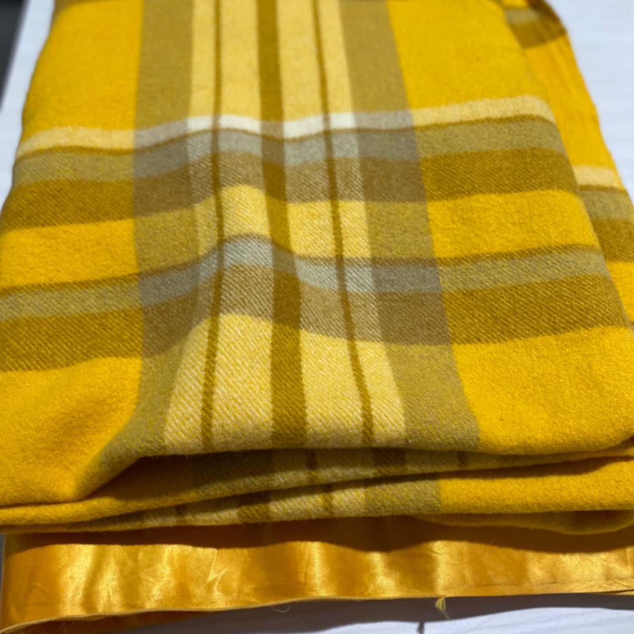 Laconia Pure Wool Blanket 214 x 300 Yellow/Brown with Satin Trim(s)
