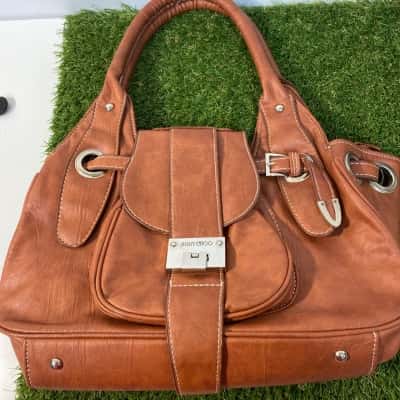  Womens Brown vintage leather handbag 