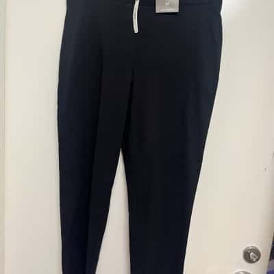 Suzannegrae Women's Size M Slim Fit Stretch Pants - Black  