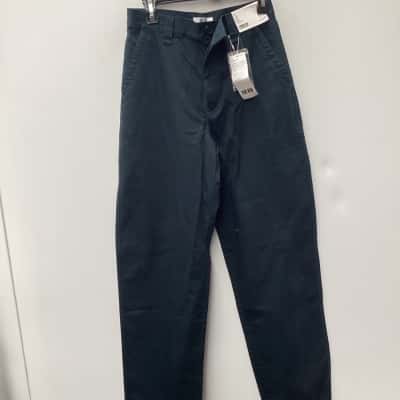 NEW -Uniqlo Womens chino pants  Size 5 Gray 