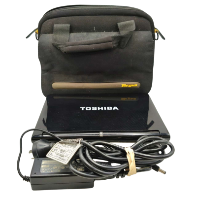 Toshiba NB 200 Notebook Complete With Power Supply & Padded Carry Case