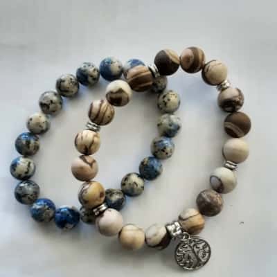  Womens Blue / Cream set of two beaded stretch bracelets