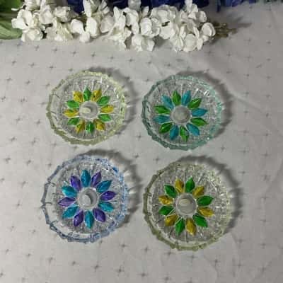 Decorative Multicoloured Petal Shaped Pattern Small Round Crystal Glass Dishes (x 4)