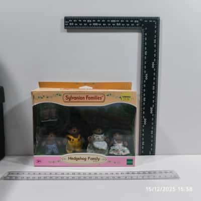 Sylvanian Families Hedgehog Family 4018 as is 