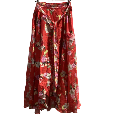 Portmans Womens  Size 10 Asymmetrical Hemline Skirt Floral / Red 