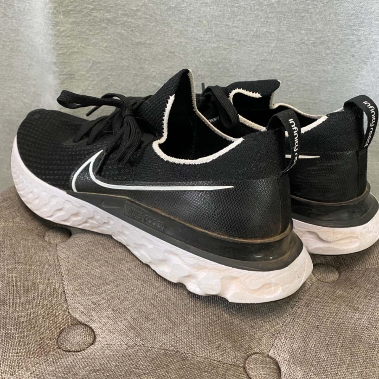 Nike Mens Infinity React Runners Size 12/13 Black (s)