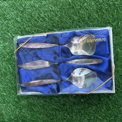 Vintage Grosvenor Silver-Plated Dessert / Butter Knife Set (Boxed)