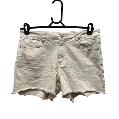 Witchery Womens  Size 8 Shorts Cream 