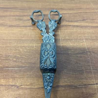 Antique candle snuffing scissors 