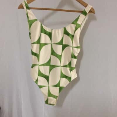 Seafolly Womens  Size 12 Onepiece Bathers Cream / Green / Pattern 