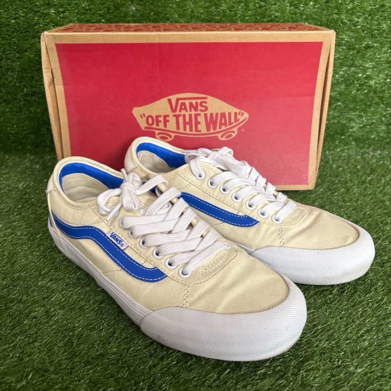 Chima Blue Vans Chima Pro 2 Cream/Blue Sneakers Size 7 US (s)