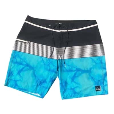 Quicksilver Mens  Size 38 shorts 