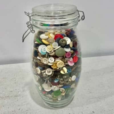 Pre-owned Mixed Buttons in tall Glass Click Jar 