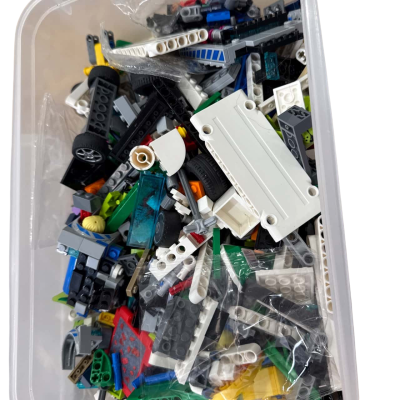 1 kilo bundle of LEGO (2)