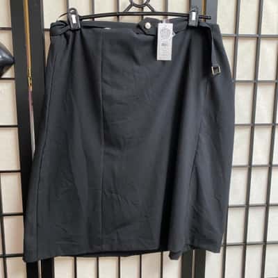 Rockmans Size 20 black skirt New
