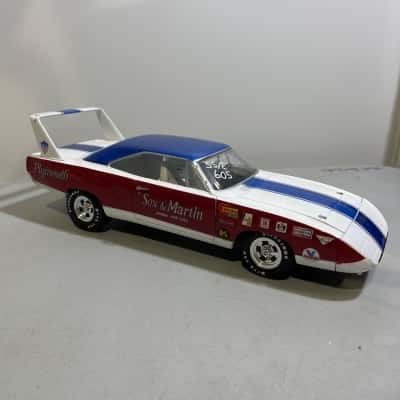 ERTL Sox & Martin 1970 Plymouth Superbird 1:18 scale model.