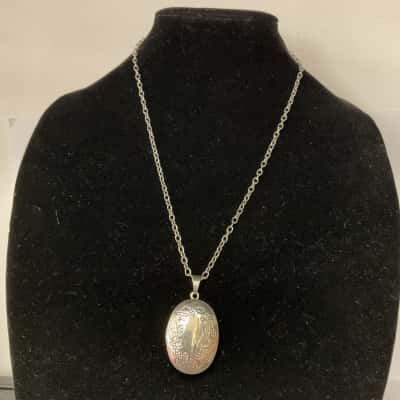  Womens Silver Tone Locket Necklace