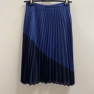 Luisa Cerano Size 36 Pleated Skirt Black  / Navy Blue 