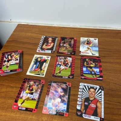 Collection of 28 Essendon Football Club trading cards 