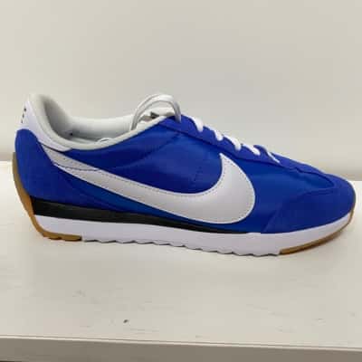 Nike Unisex  Size 10 Sneakers Blue / White 