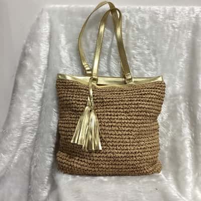  Womens Beige / Gold 
