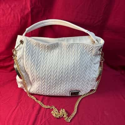  Women's Loliya Quilted Chervon Pattern Shoulder Bag White 