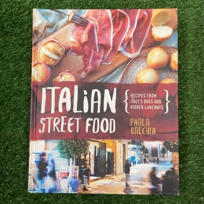 Italian Street Food by Paola Bacchia