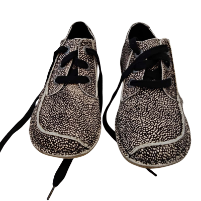 Clarks Womens  Size 6 Animal print / Black  / White 