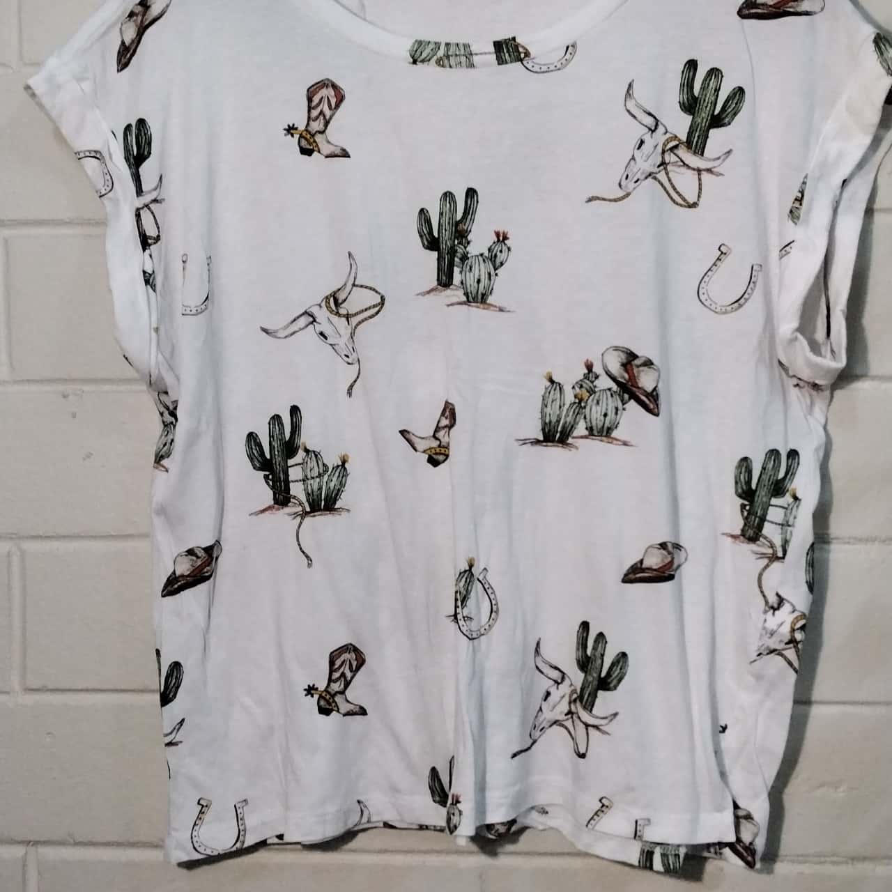 Sportsgirl Womens Size XS Tshirts White Country (s)