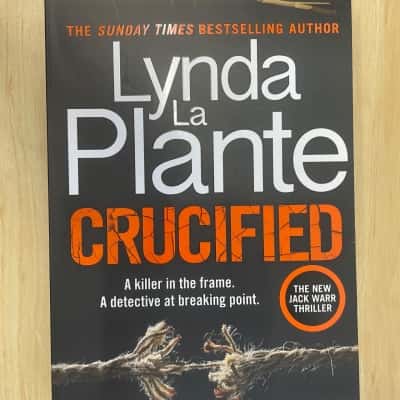 Crucified, Lynda La Plante 