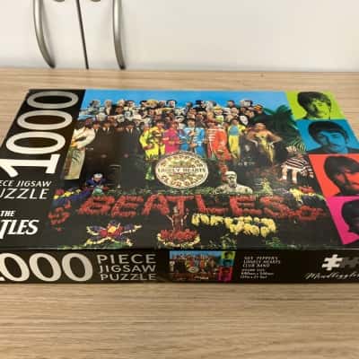 1000 piece the Beatles sgt pepper’s lonely hears club band puzzle 