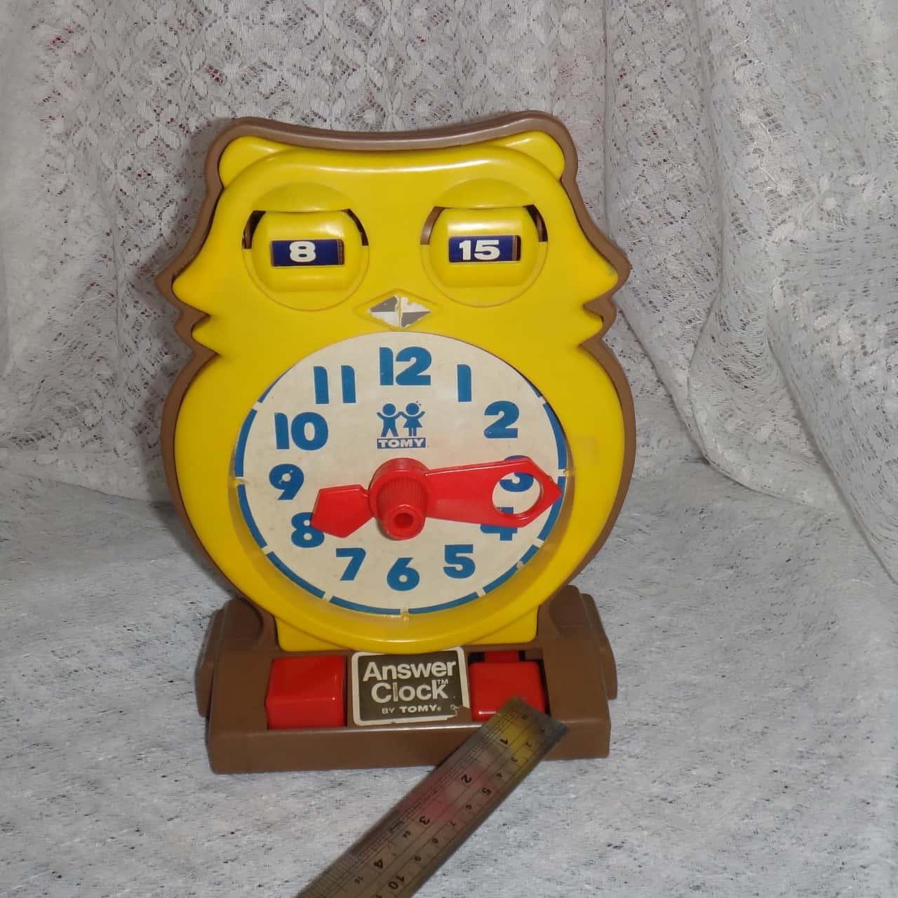 Vintage Answer Clock Owl by Tomy - 1975(s)