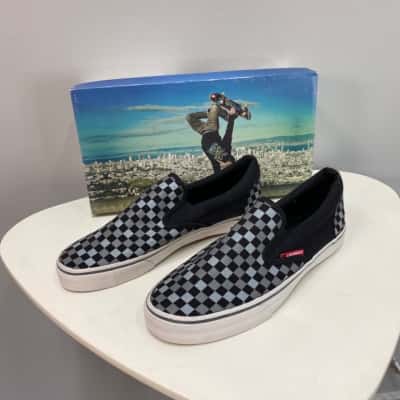  Airwalk Ollie’s Mens  Size 10 Skate Shoes Black  / Checked / Grey 