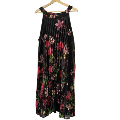 Millers Sleeveless Pleat Dress Womens Size 20 Floral 