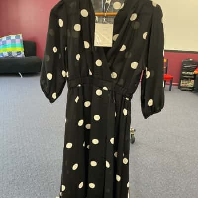 D.Y Womens  Size 12 / 14 Short Sleeve Dress  Black  / White 