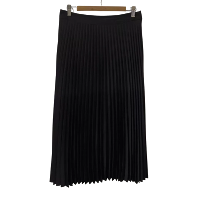Forever New Womens  Size 12 Pleated Skirt Black  