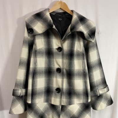 Marks & Spencer Womens Size 14 Black/ White Coat