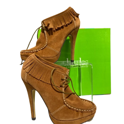Charles by David Cognac Suede Tassel Lace up Ankle boot Womens  Size 6