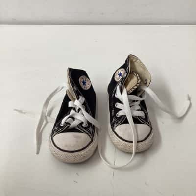 Kids Converse boots size eur22