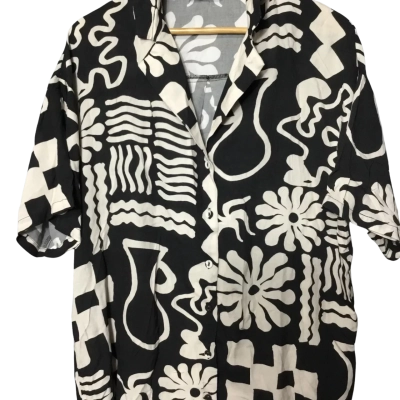 Princess Polly Womens  Size 6 Short Sleeve Shirt Black  / White 