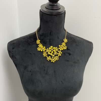 Diva Yellow Enamel Flower Choker Necklace